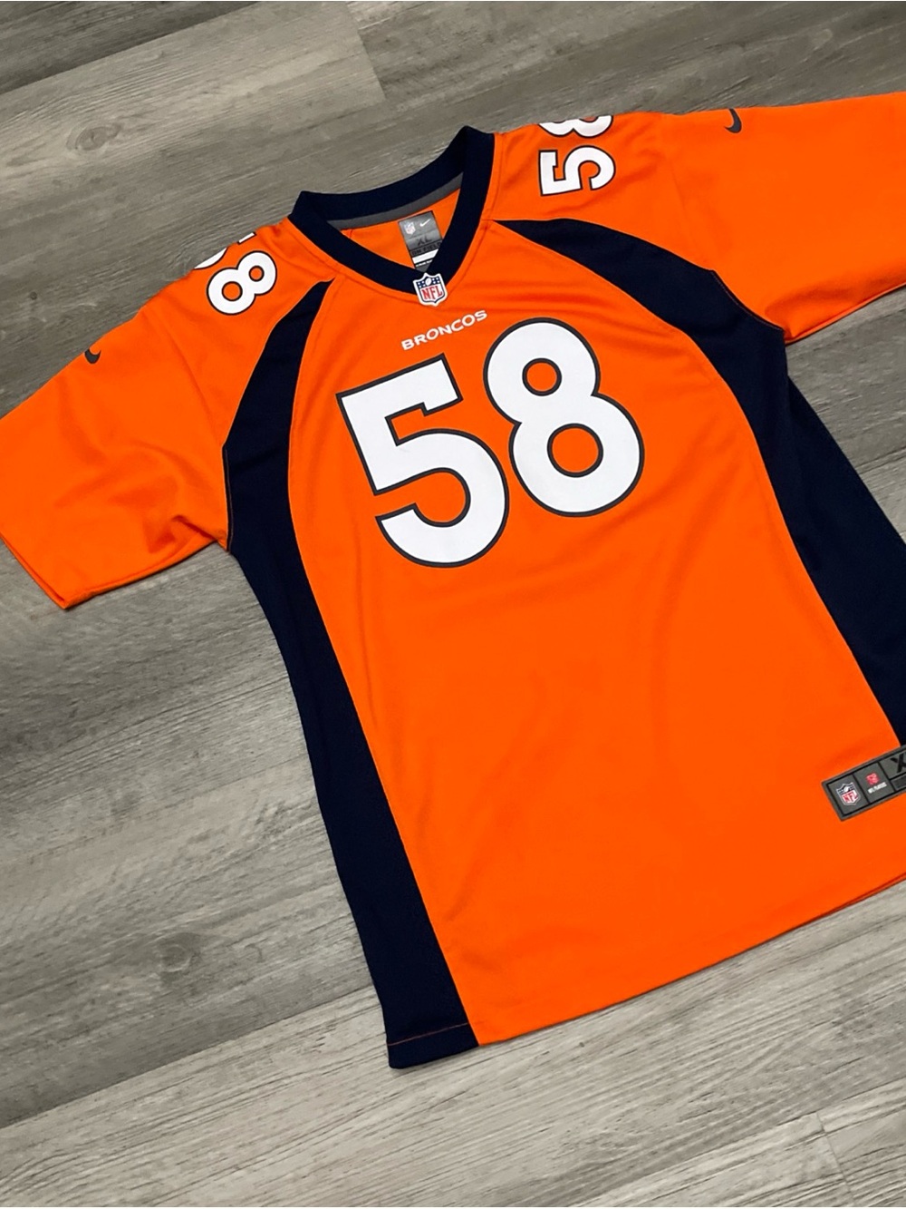 Denver Broncos Von Miller Jersey Nike On Field Size XL Youth